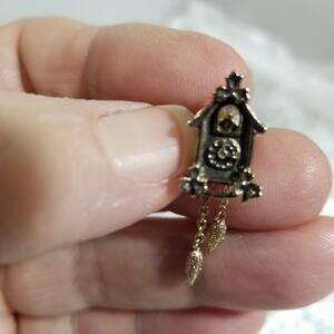 Vintage Avon Cuckoo Clock 1/4"x 6/8 pin  1..1793